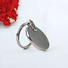 Mono Key Elegant Round Keychain